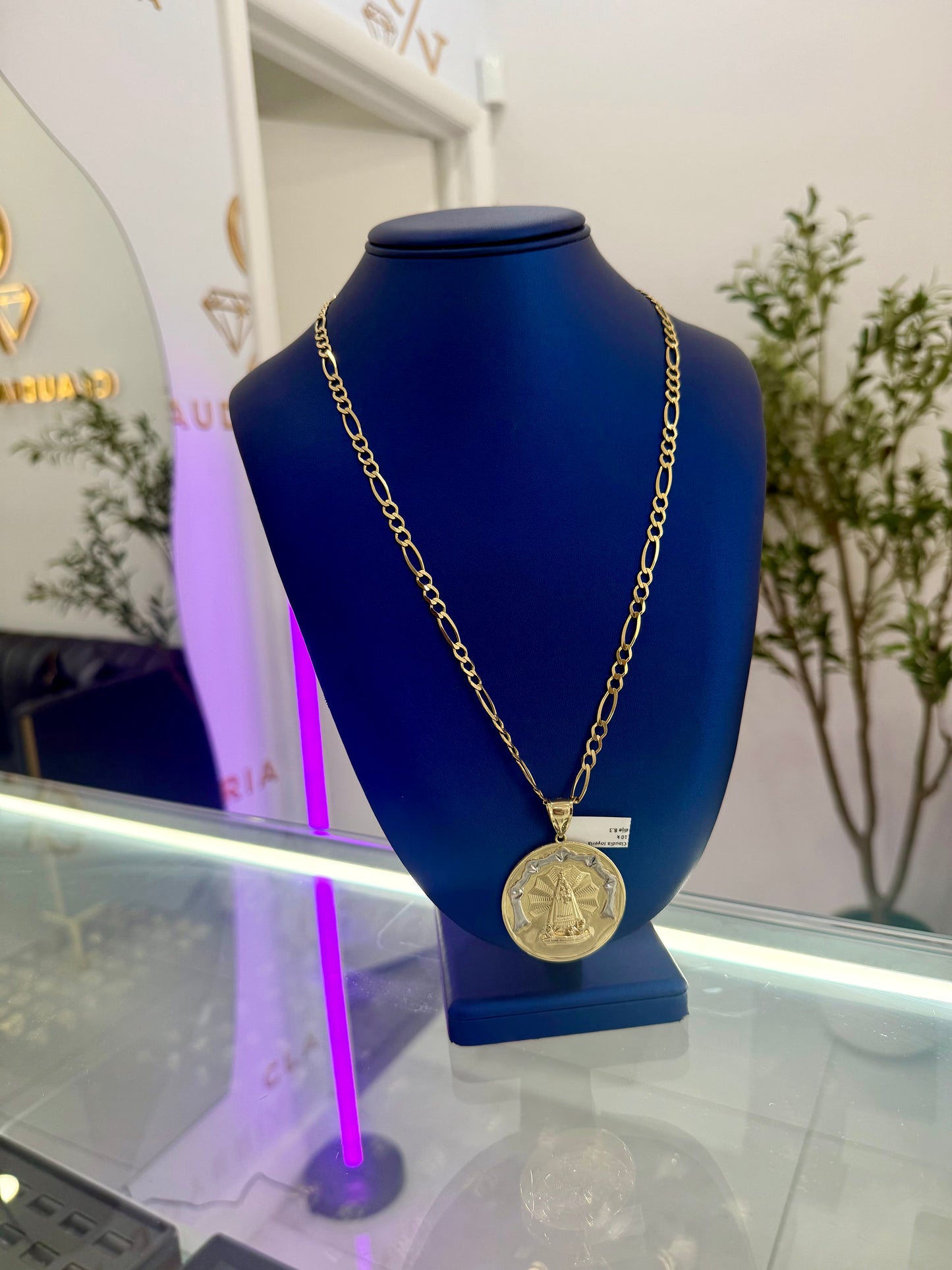 Figaro Chain 10k Pendant 10k