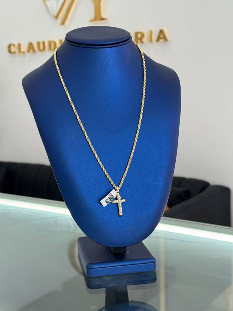 10k Twisted Chain And Cross Pendant