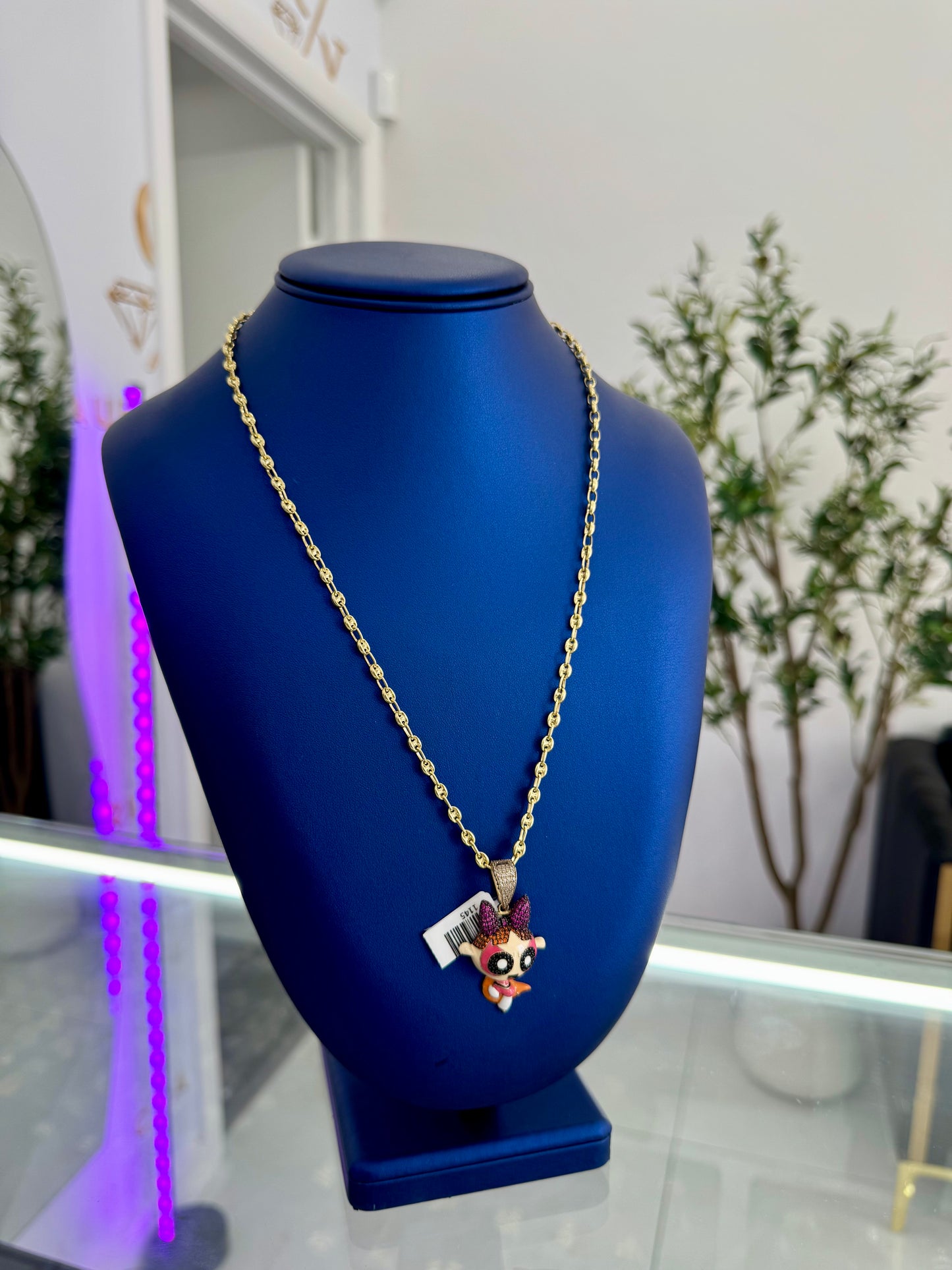 GG Chain and Animated 10k Pendant