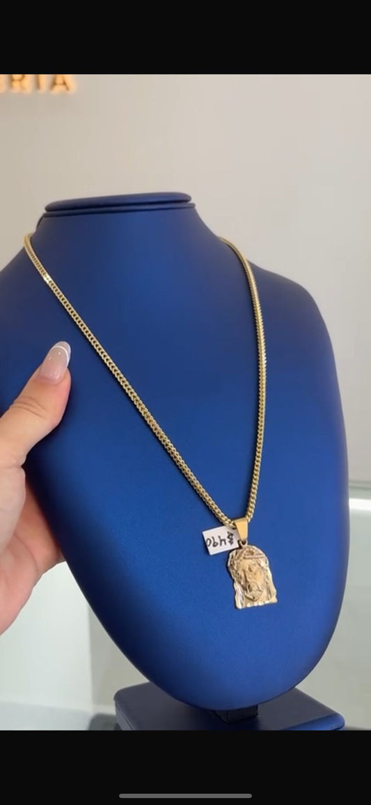 Franco chain with 10k Christ pendant