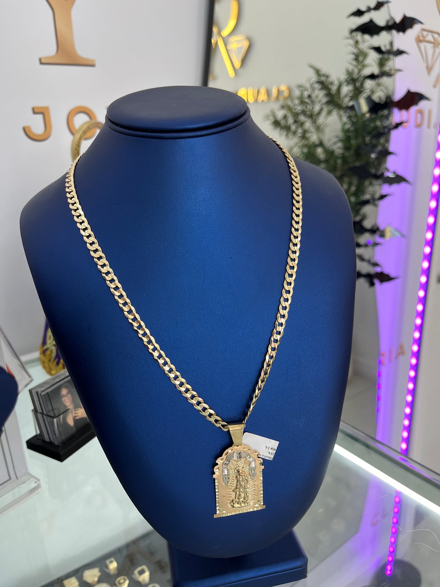 Hammered Chain And Saint Lazarus Pendant 10k