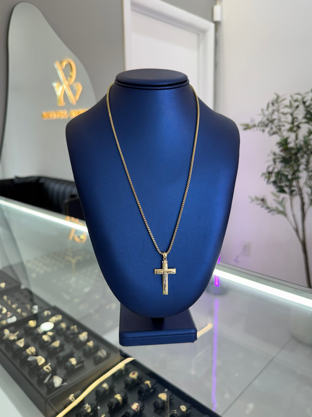 10k Franco Chain And Cross Pendant