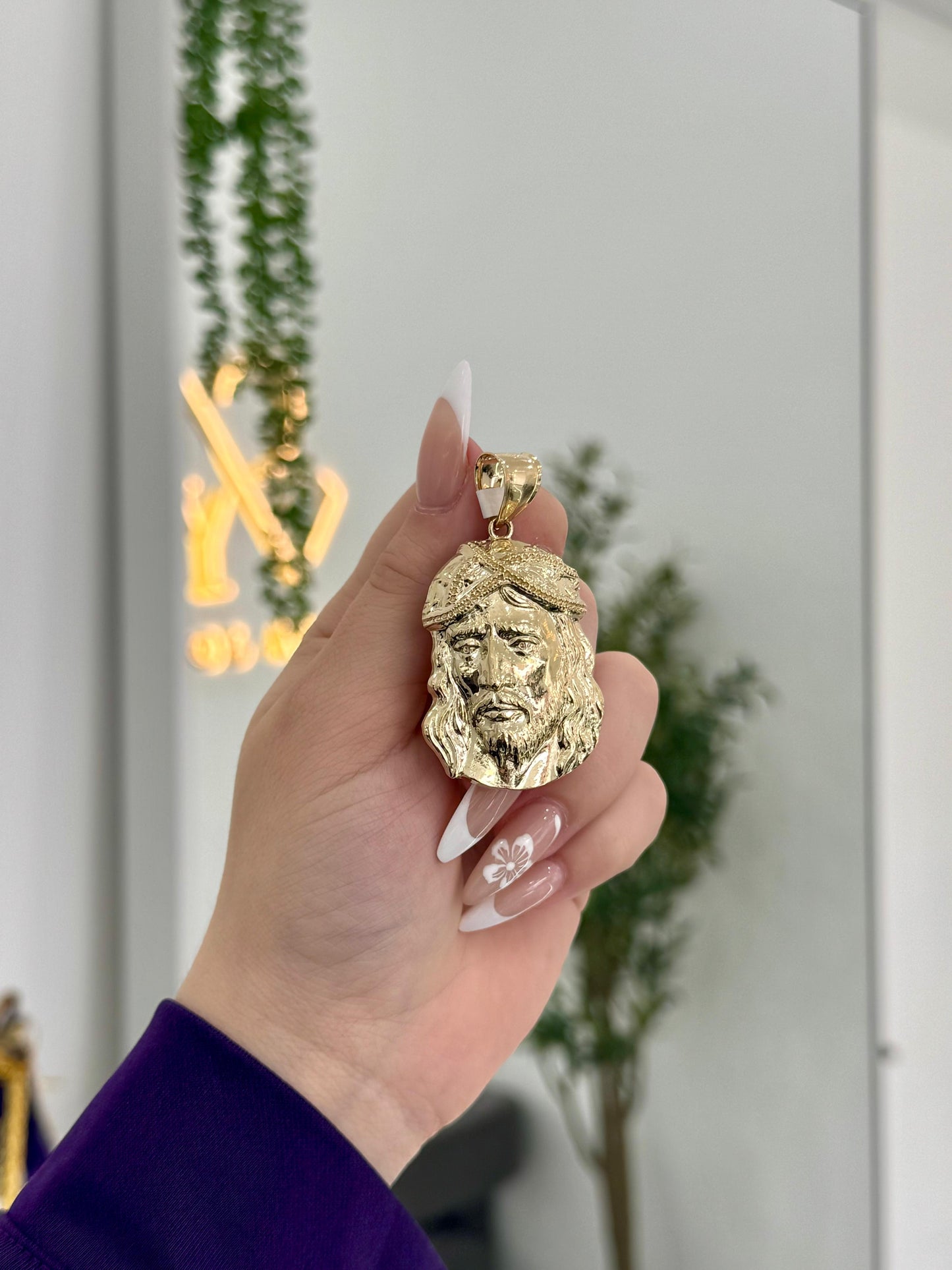 10k Christ face pendant