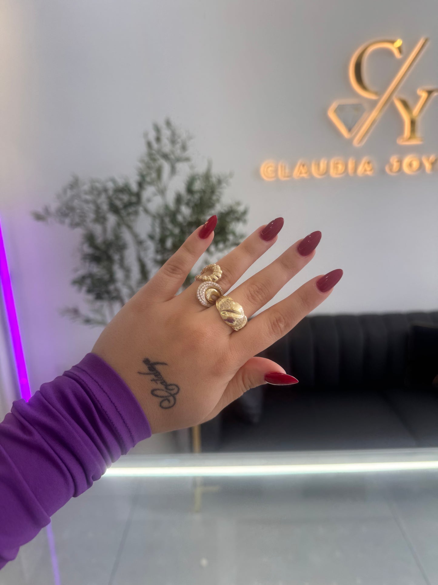 Two Woman Rings 10k