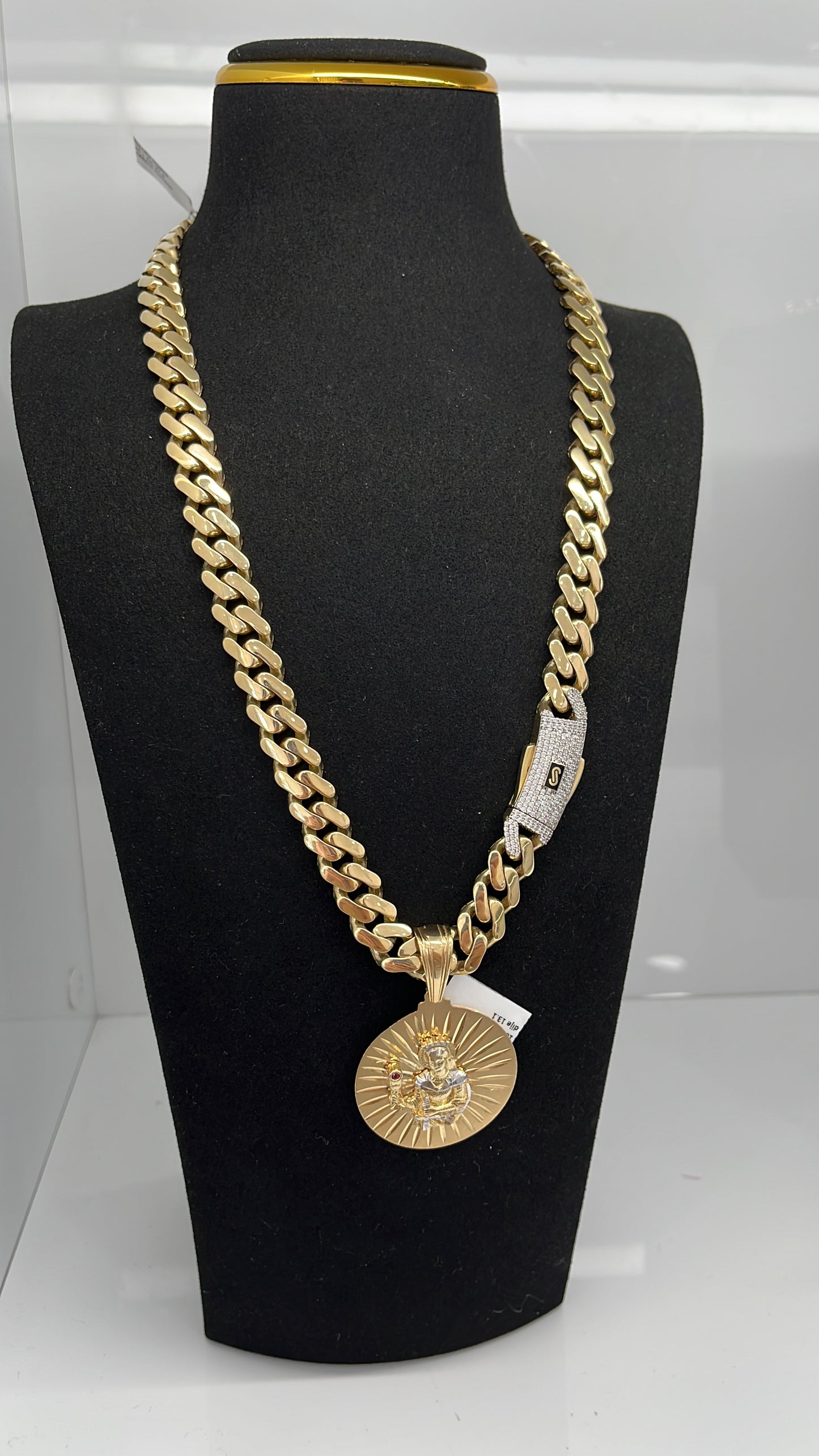 Monaco Chain and 10k Santa Barbara Medal