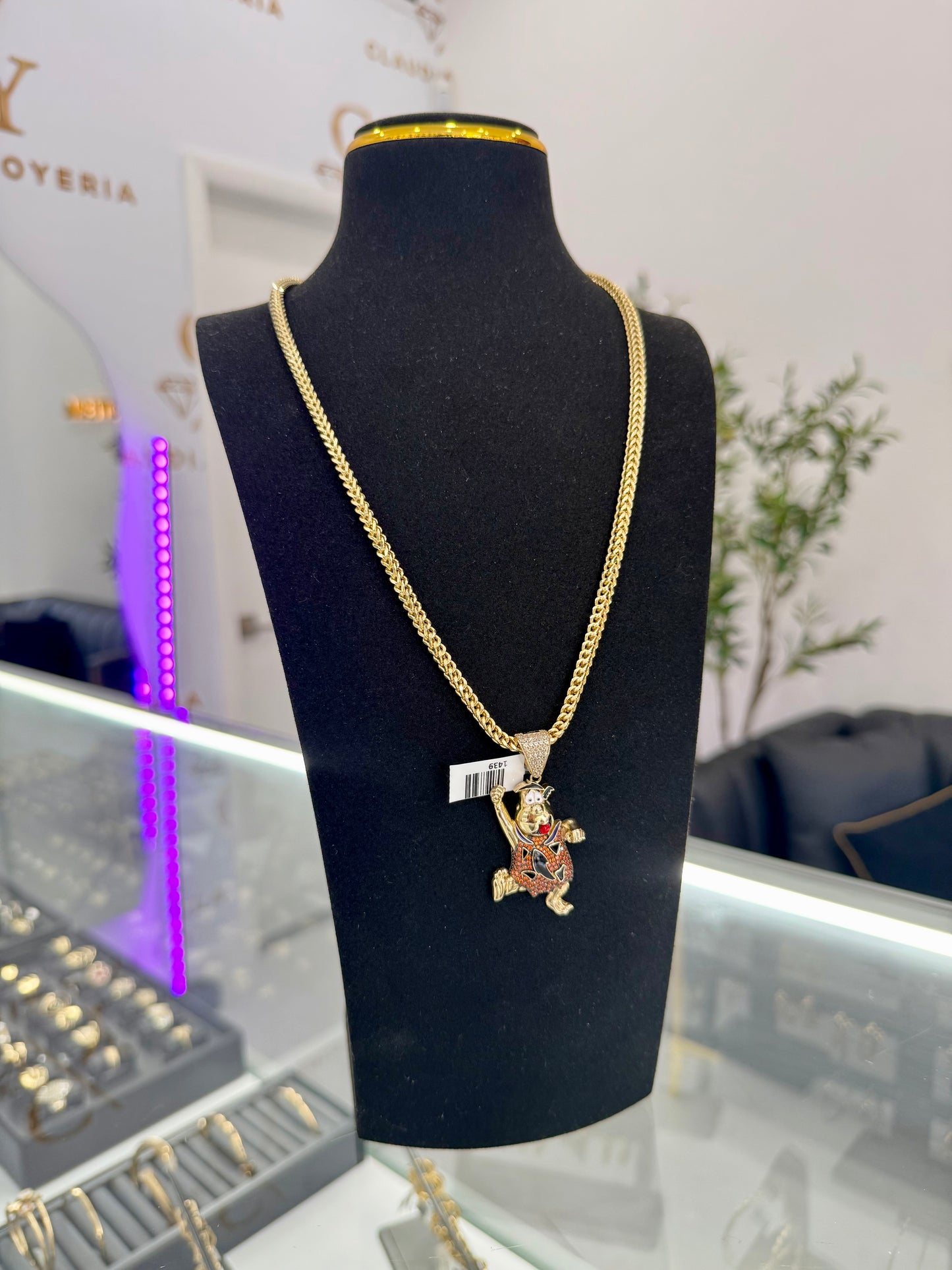 Franco Chain And Animated Pendant 10k