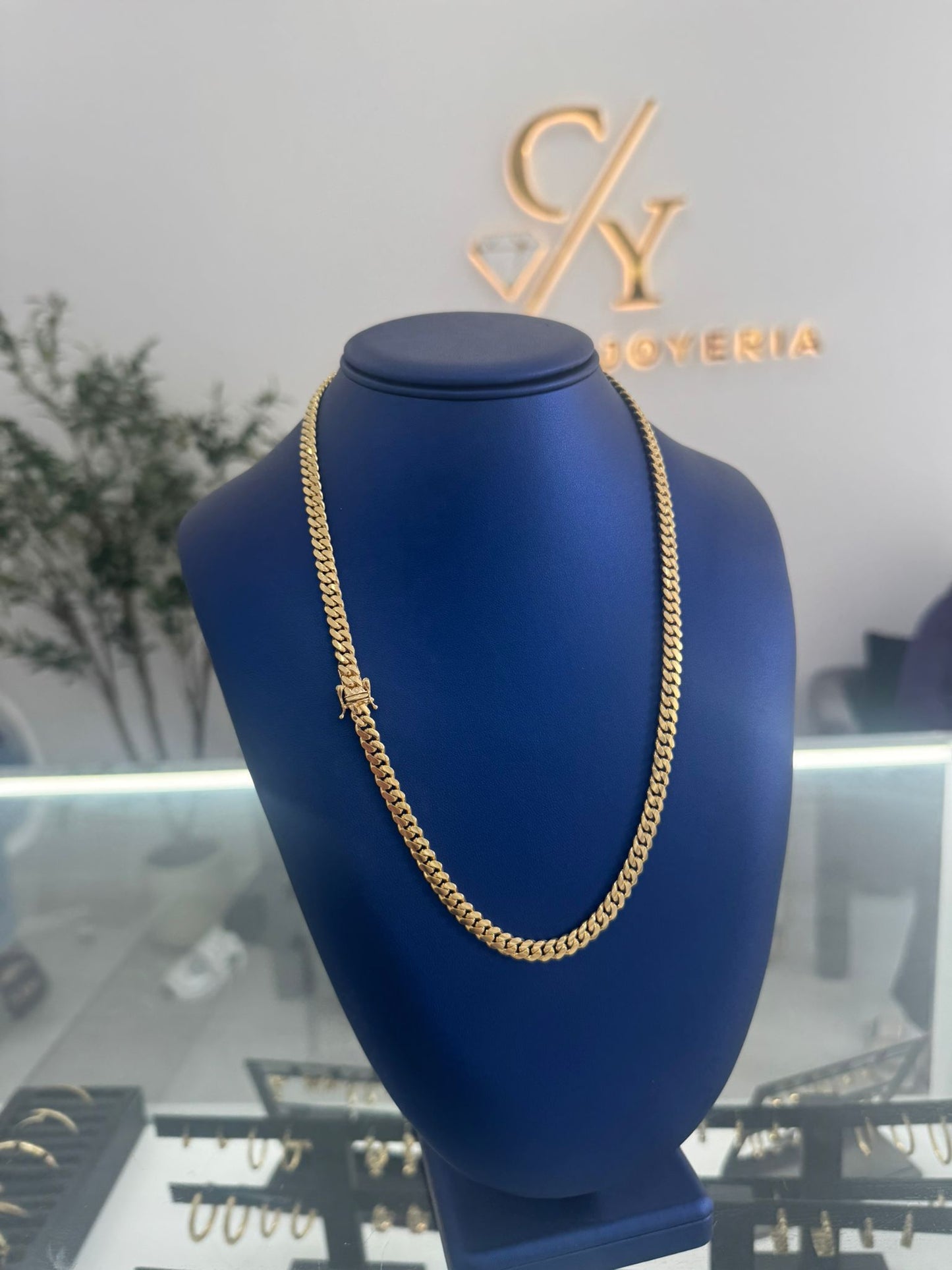 10k solid Cuban chain 6mm