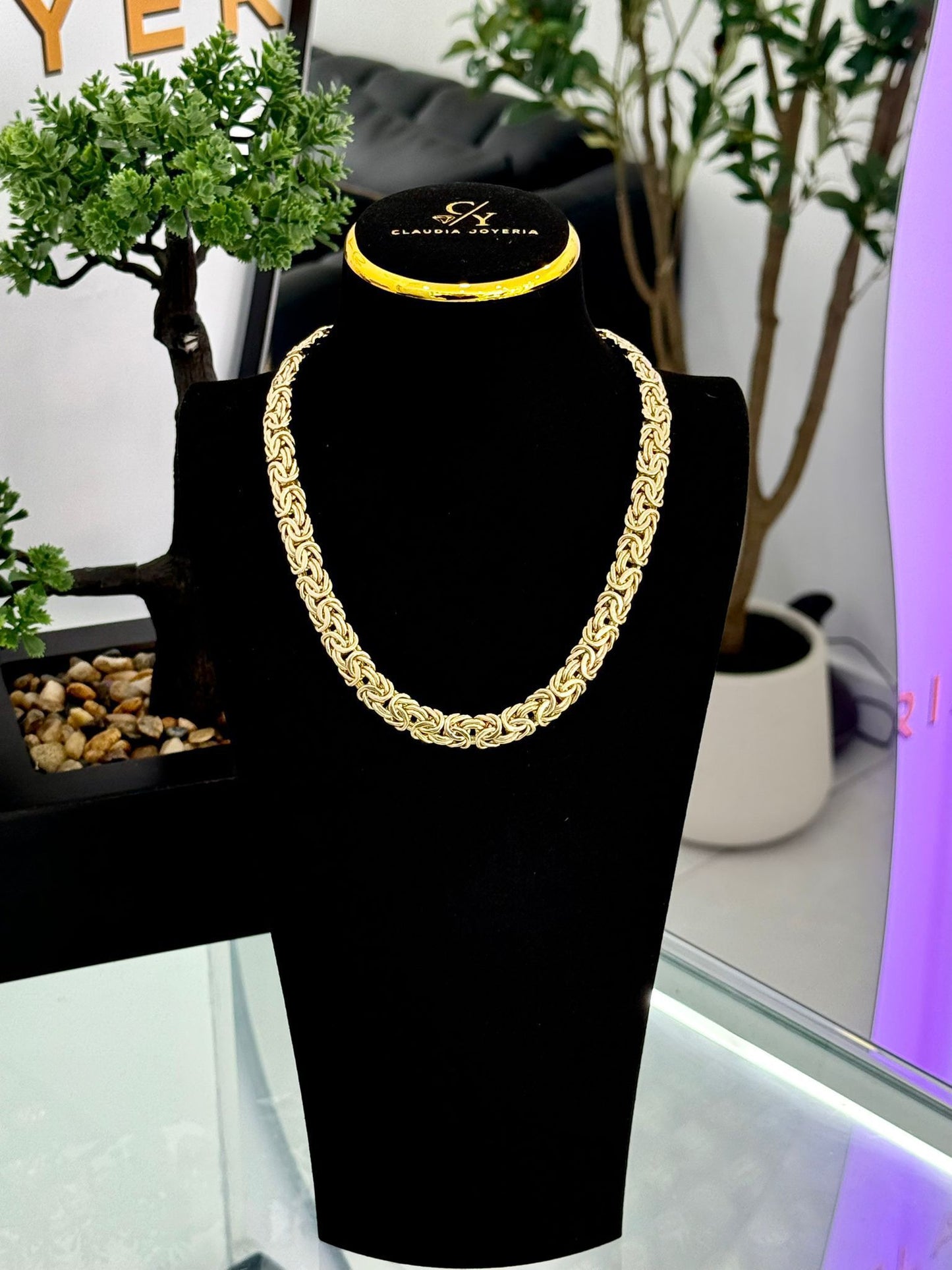 Visantina 10k Choker