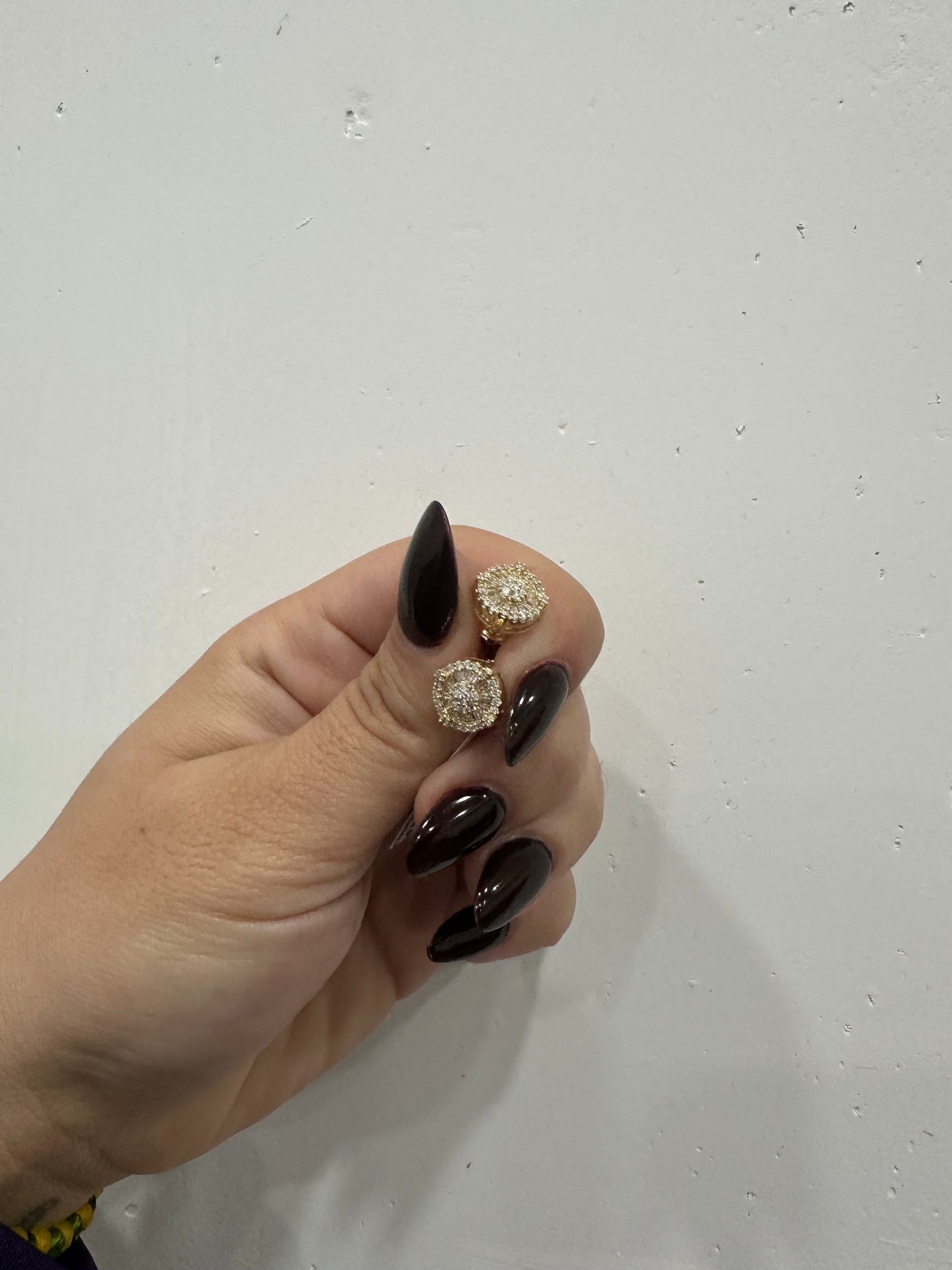 Diamond earrings 10k